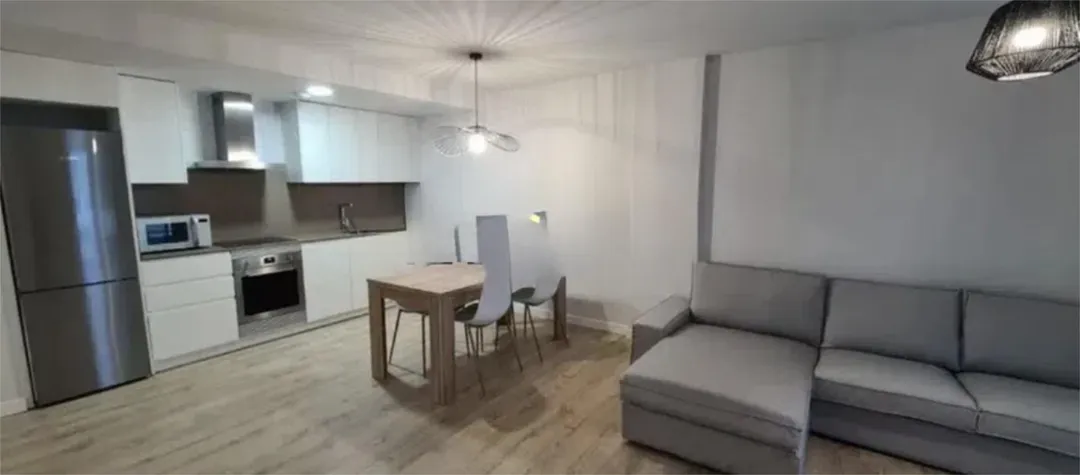 Piso en  Calle Castillejos 95 - Foto 5