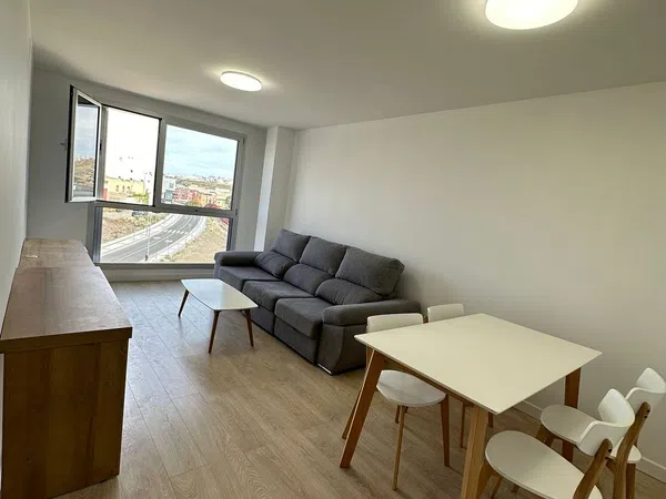 Piso en calle Hermanos Domínguez Santana, 10 - Foto 1