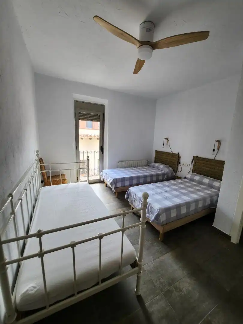 Casa adosada en  Carrer de Santa Magdalena 107 - Foto 7