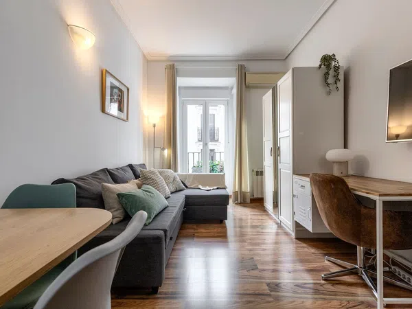 Estudio en calle de Atocha, 9