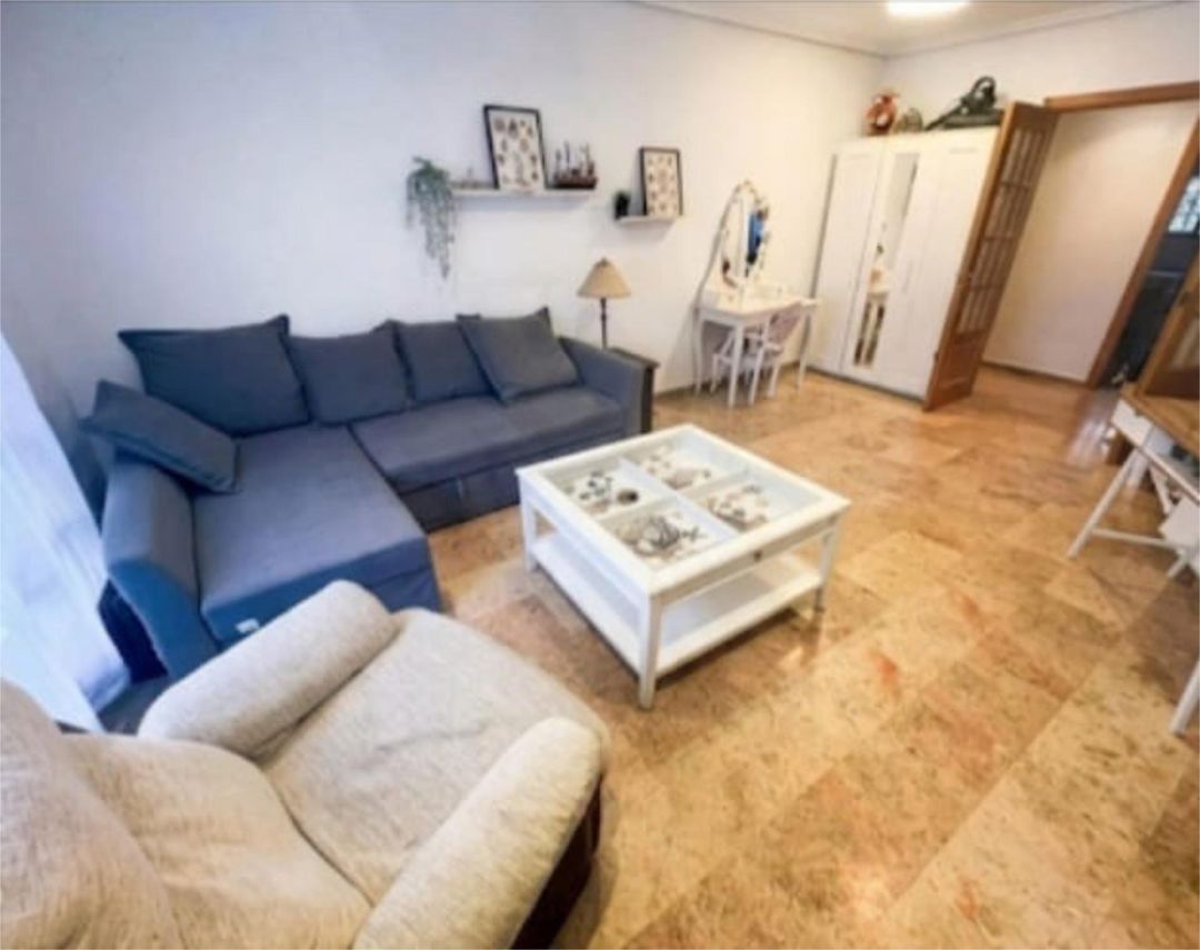 Piso en  Carrer de Fontanars dels Alforins 17 - Foto 5