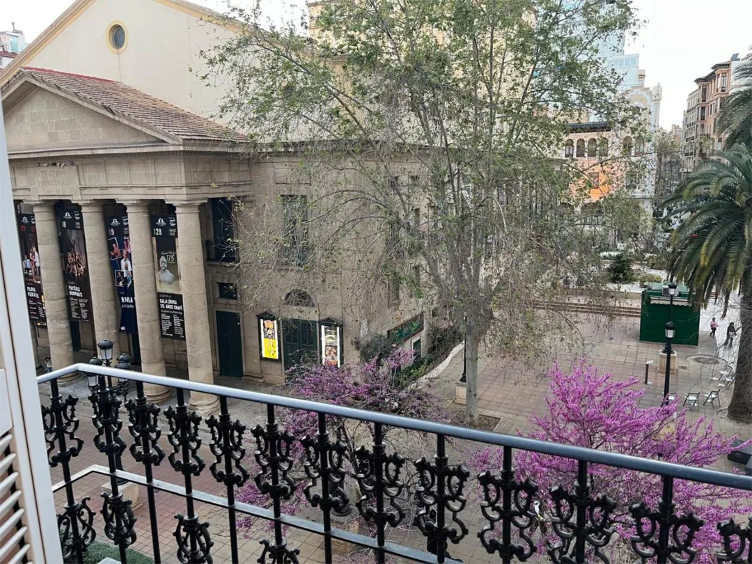 Piso en  Plaça Ruperto Chapí 2 - Foto 1