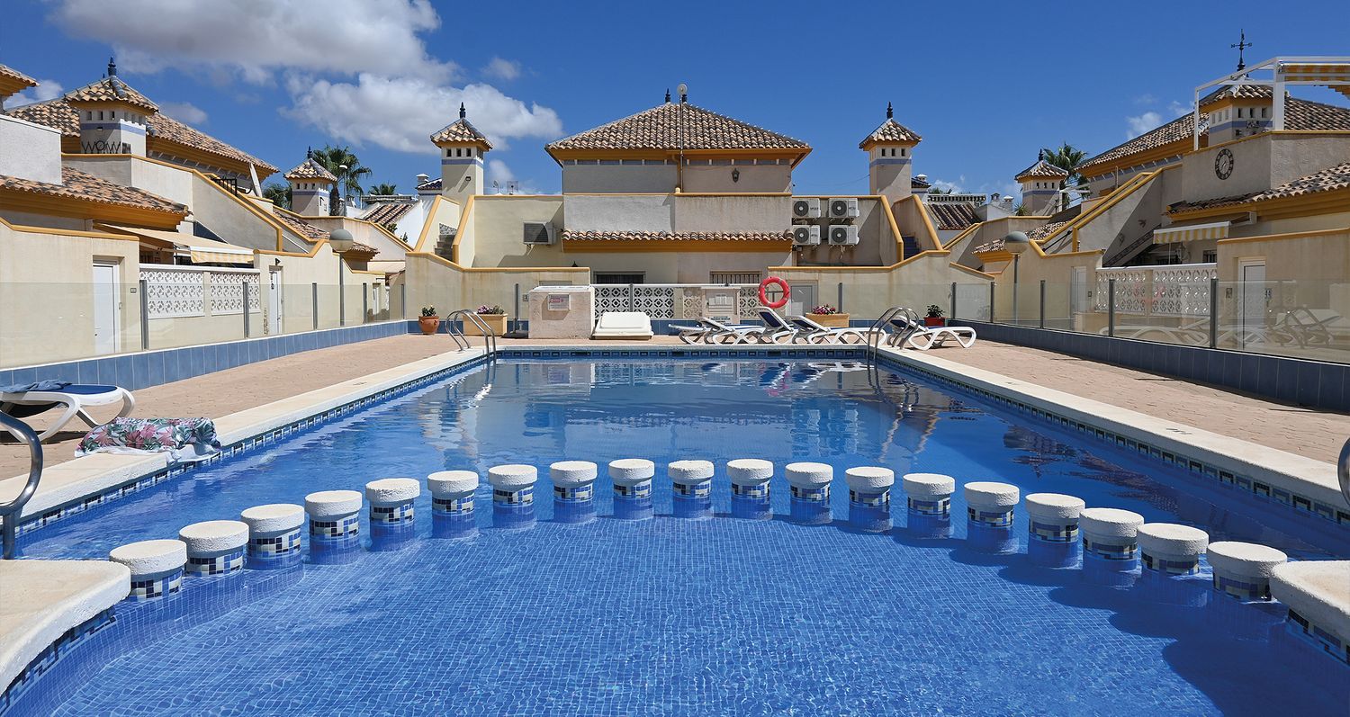 Casa o chalet independiente en Calle Barbero de Sevilla, 38, Villamartín - Foto 2