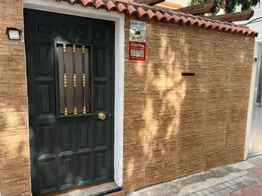 Casa adosada en  Calle de Bélmez 50 - Foto 1