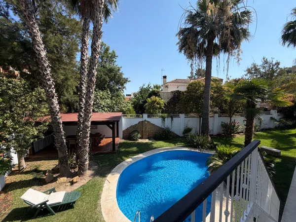 Casa o chalet independiente en Calle Leoni Benabú s/n, Pinares de San Antón - Foto 8