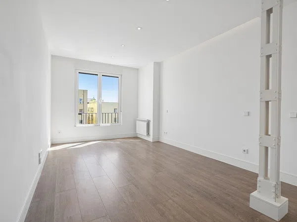 Piso en calle de Ibiza, 24