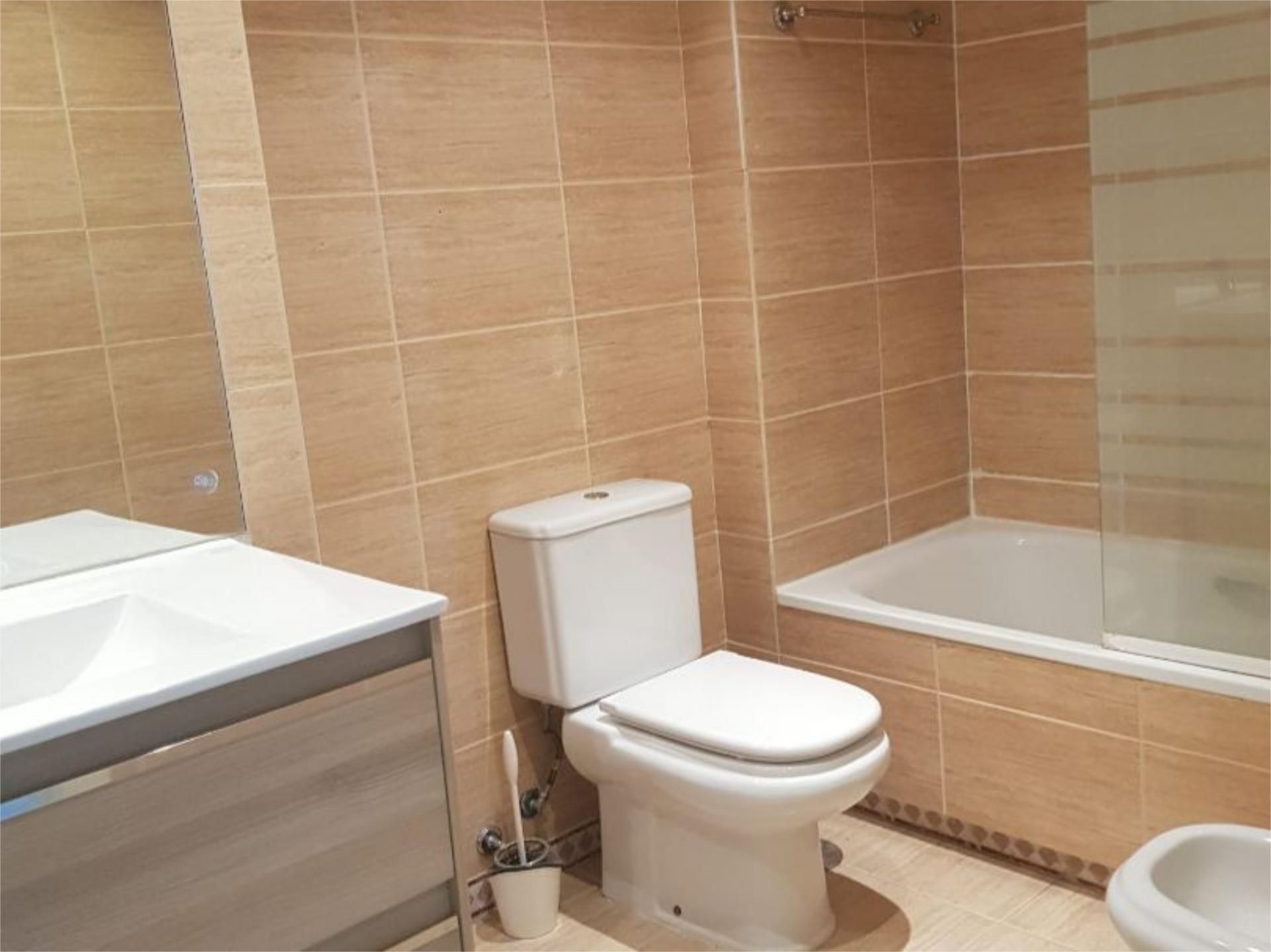 Piso en  Avenida Príncipe Salman 1 - Foto 9