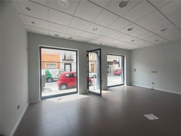 Local comercial en San Juan Pueblo - Foto 1