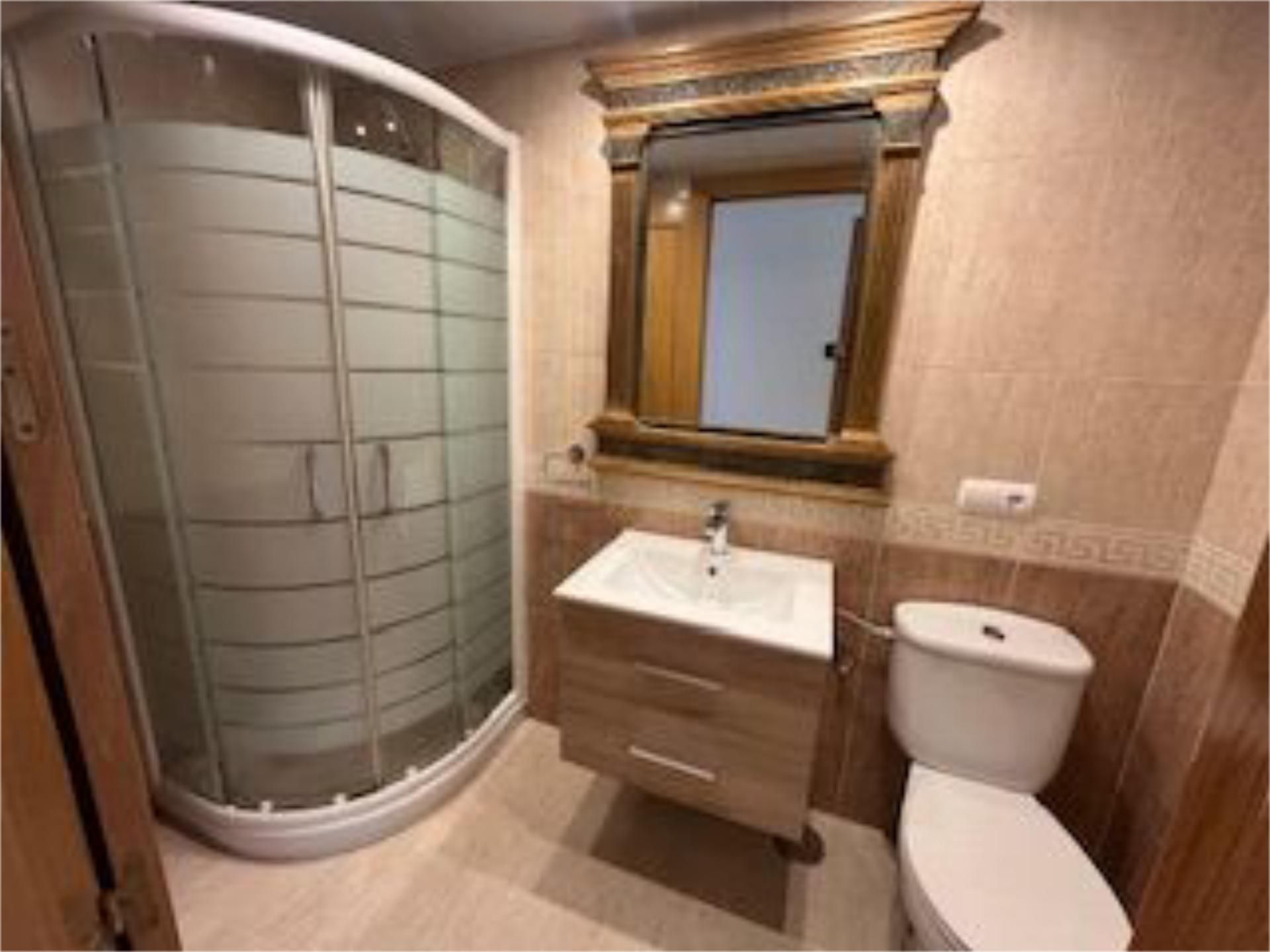 Piso en  Calle Yegen 3 - Foto 9