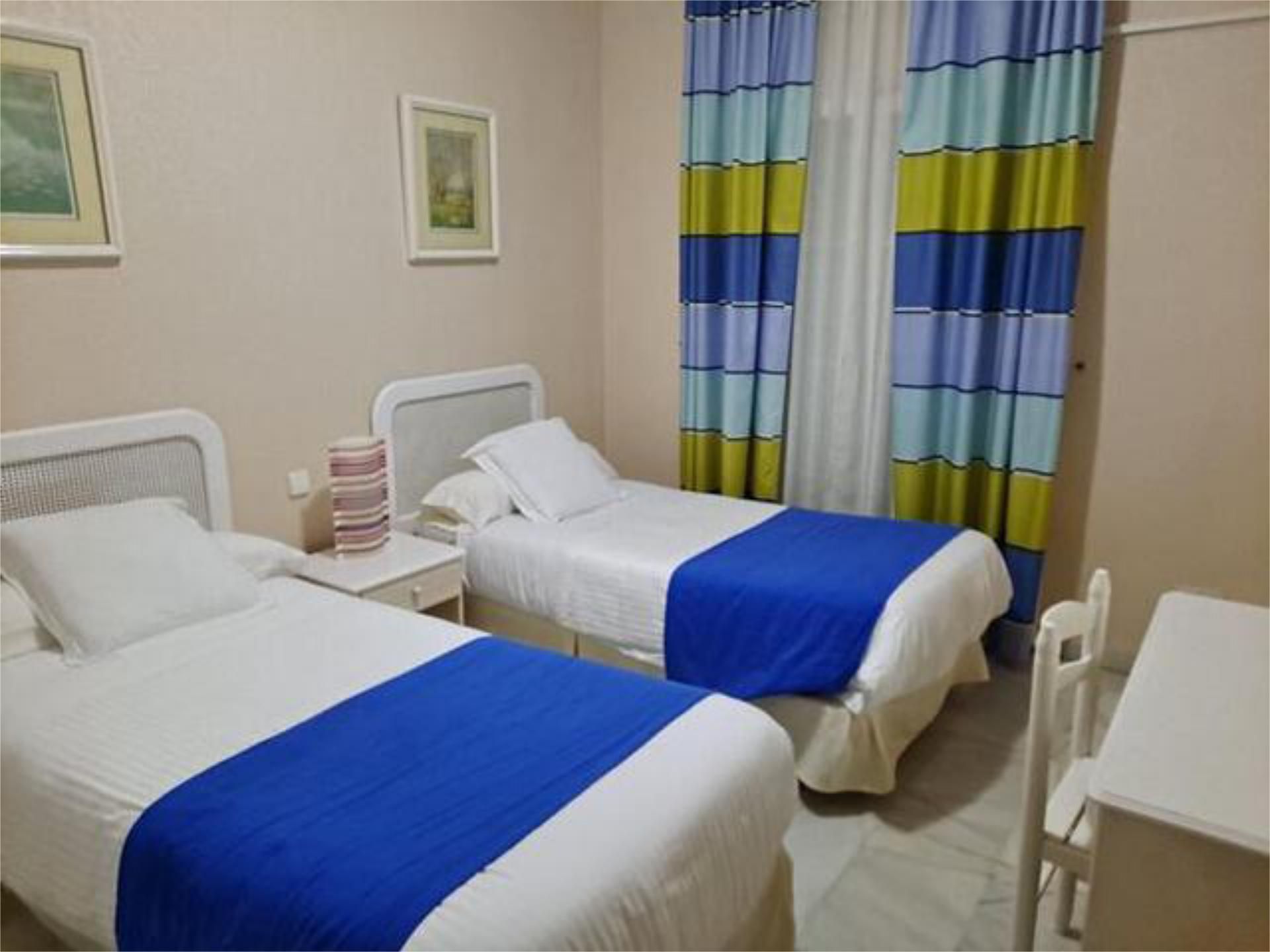 Casa adosada en Estepona - Guadalmina - Foto 3