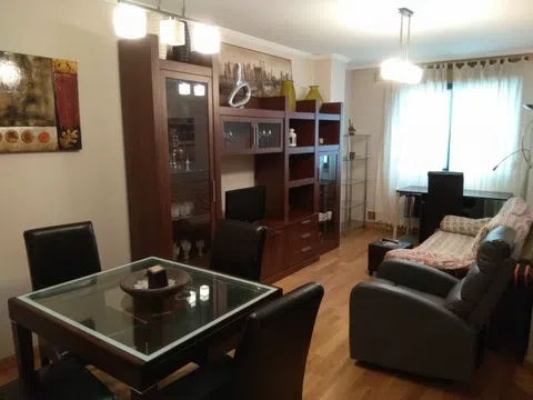 Estudio en avenida Rubine, 8
