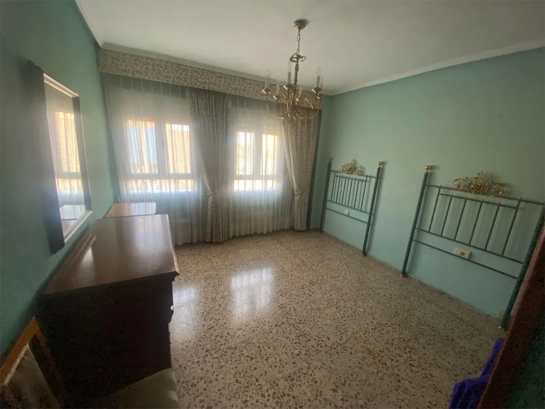 Piso en  Carrer de la Madre Alberta Giménez 2 - Foto 8