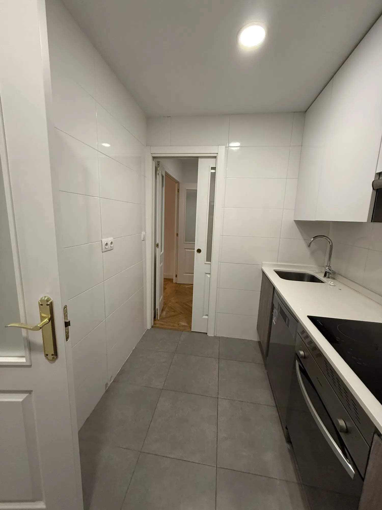 Piso en Barrio Vallehermoso - Foto 6