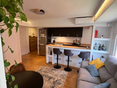 Piso en calle del Pervindre, 1