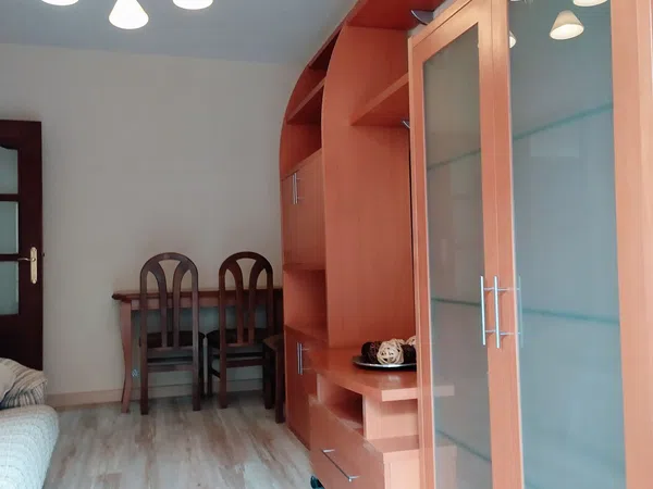 Piso en calle Troya, 21