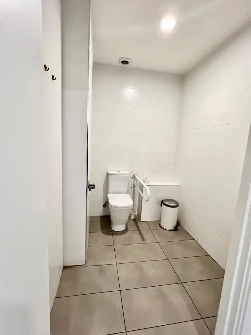 Local comercial en Sabadell - Foto 10
