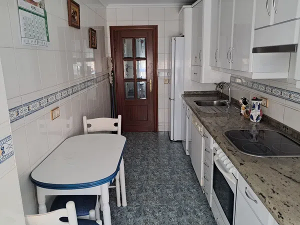 Piso en Calle Blas de Otero, 17, Hospital - Carrechiquilla, Hospital - Carrechiquilla - Foto 4