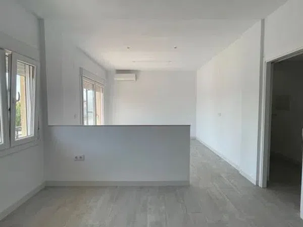Piso en Avenida Adolfo Díaz Ambrona, 1 - Foto 2