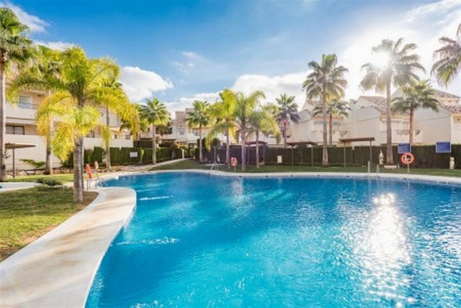 Chalet adosado en avenida Cervantes s/n sn - Foto 1