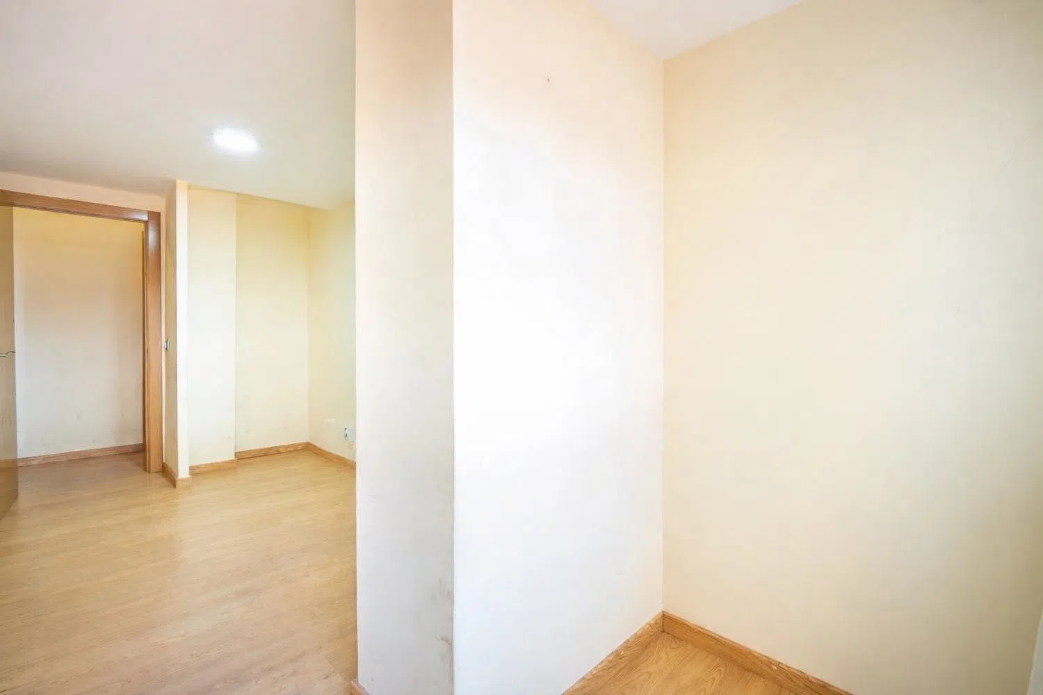 Piso en calle d'Amadeu de Savoia, 19 - Foto 2