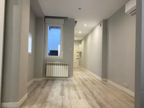 Piso en calle de Ríos Rosas, 45