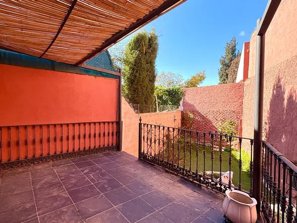 Chalet pareado en Calle Pintor Martínez Cubells s/n, Pedregalejo - Morlaco - Foto 1