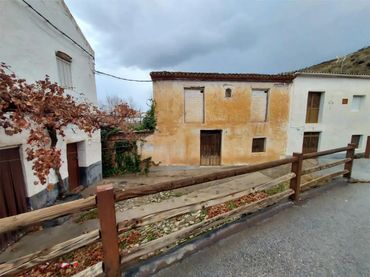 Casa adosada en  Calle Blas Infante 4 - Foto 2