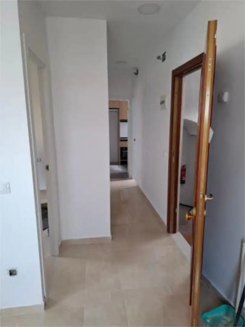 Piso en Ronda de Capuchinos - Foto 4