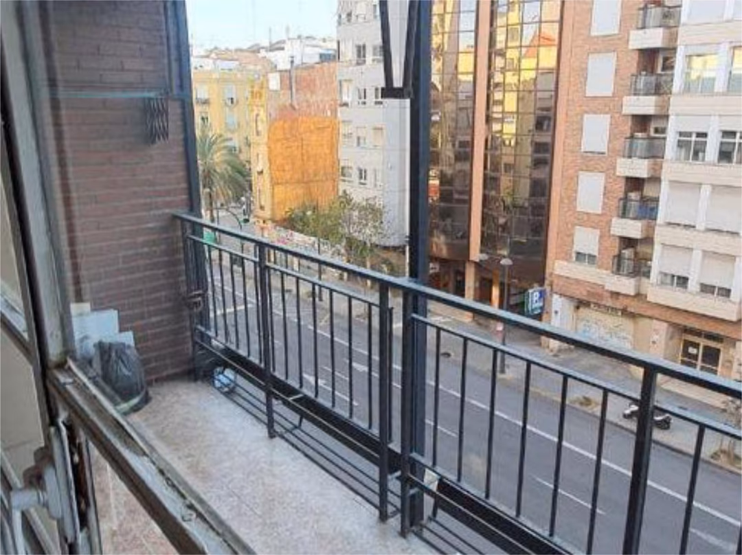 Piso en  Avinguda del Cardenal Benlloch 54