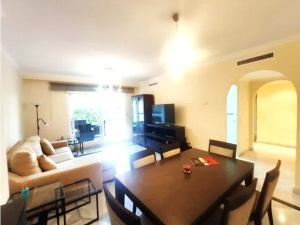 Piso en Urbanización Los Naranjos de Marbella, 97 - Foto 2