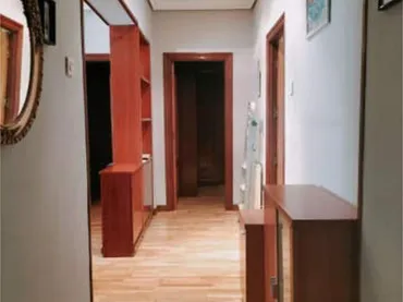 Piso en Valdecilla - Foto 1