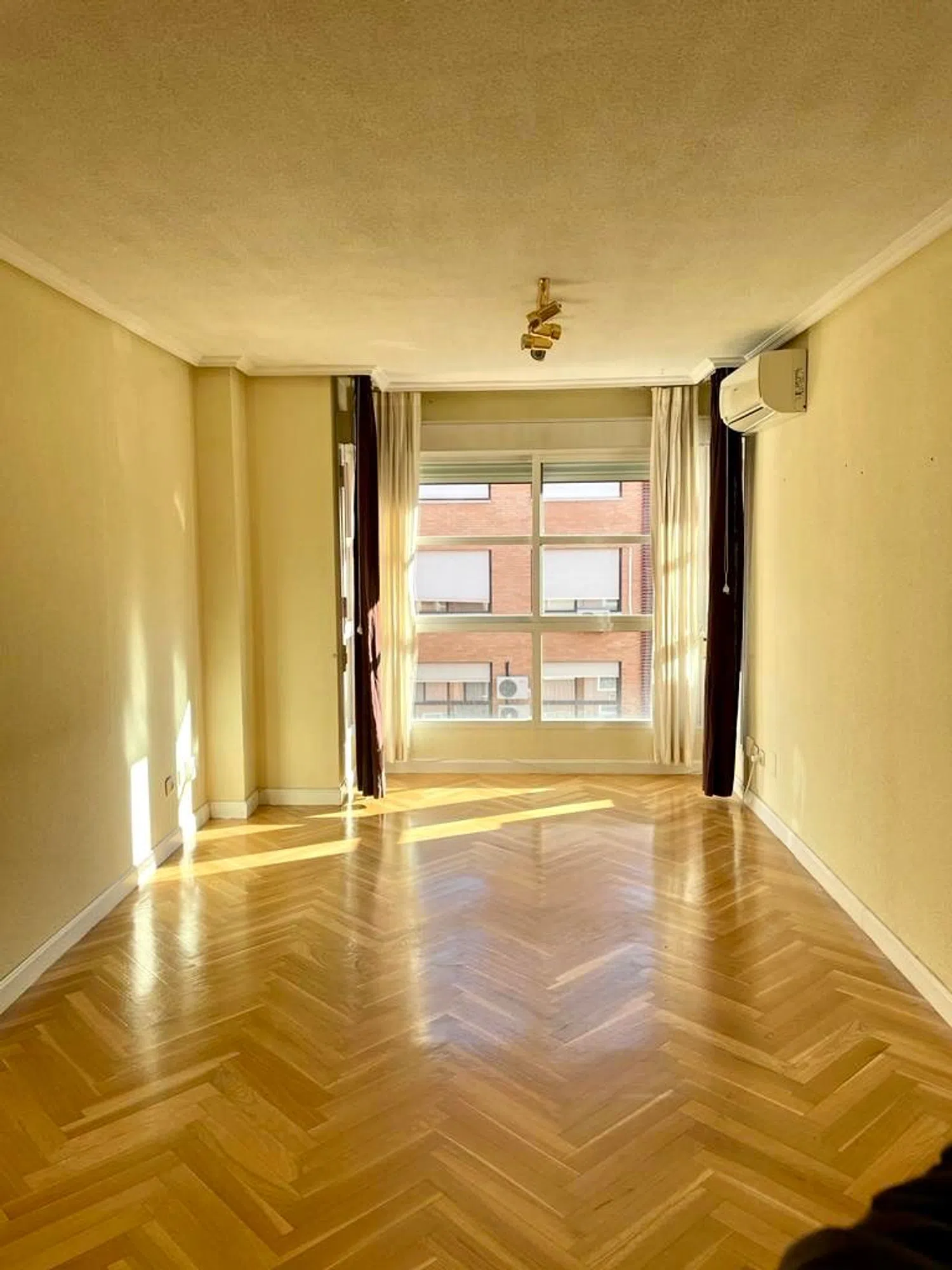 Piso en Barrio Tres Olivos - Valverde - Foto 2