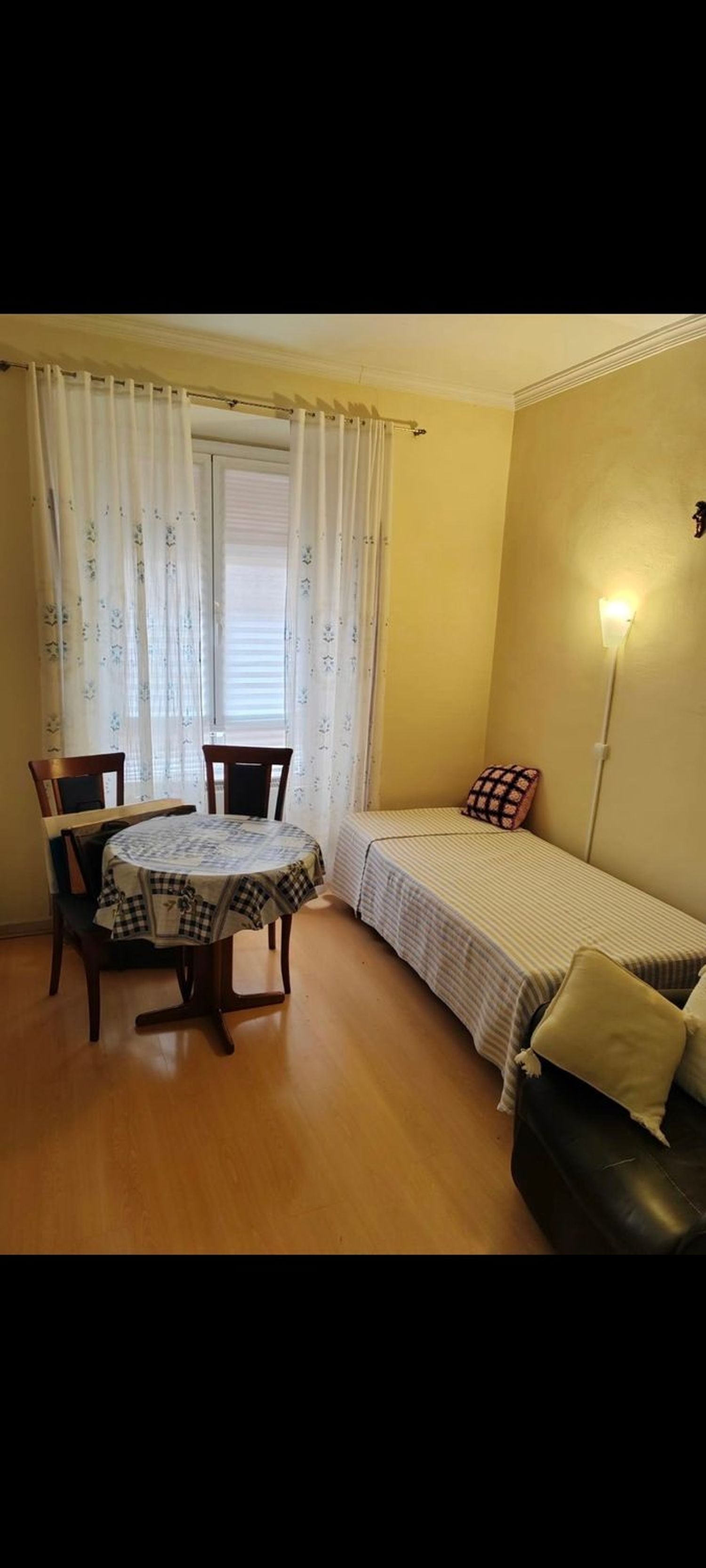 Estudio en calle de Velarde, 20