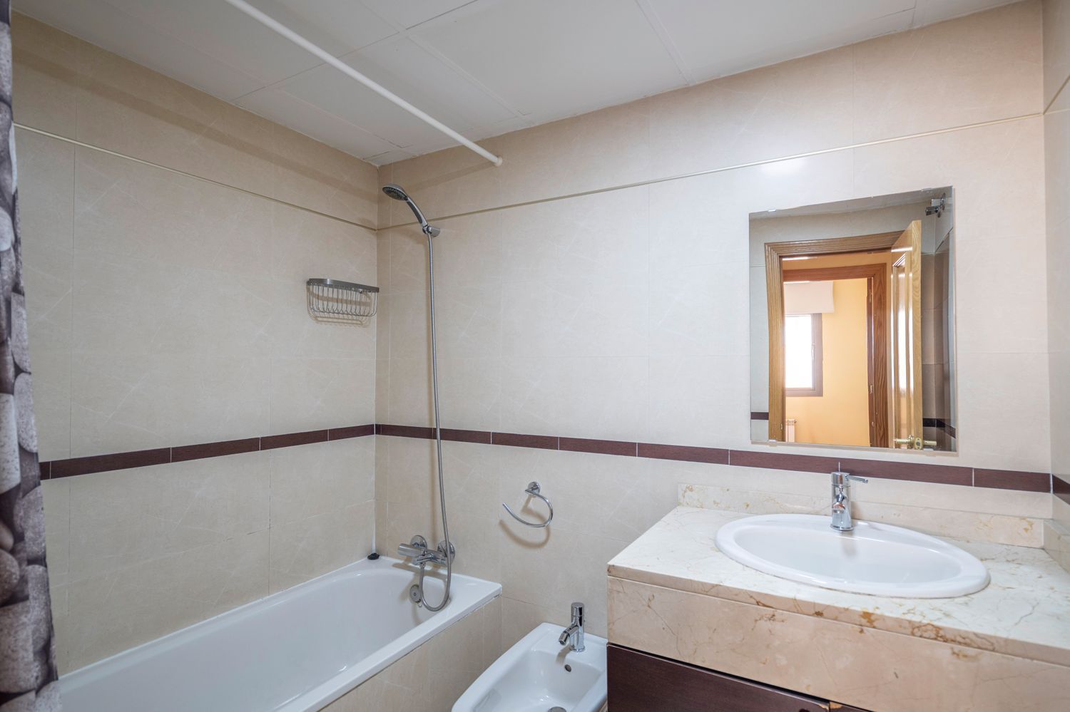 Piso en avenida de la Ilustración, 95 - Foto 17