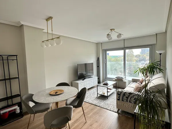 Piso en calle de Azofra, 20