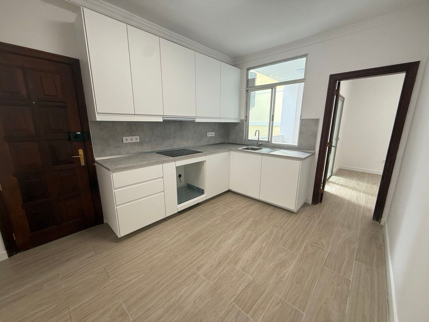 Piso en calle Canalejas, 92 - Foto 1