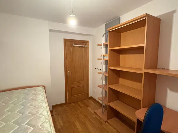 Piso en calle de José María López Landa, 3