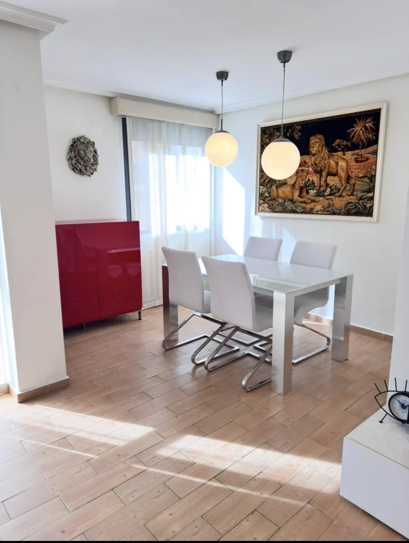 Piso en  Carrer Cayetano Martínez 10 - Foto 3