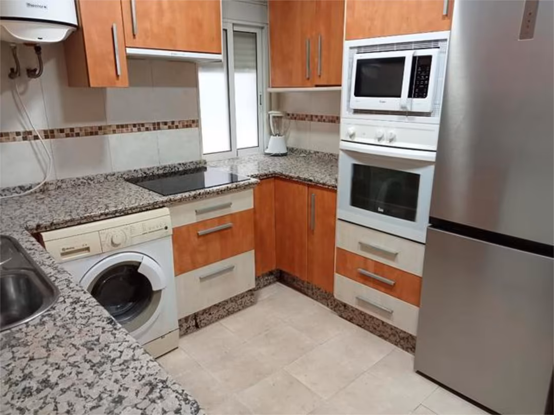 Piso en Ciudad Jardín - Foto 2