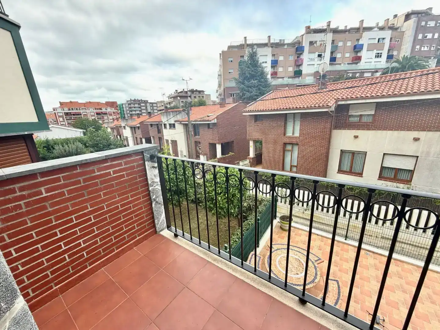 Casa adosada en  Calle del Voluntariado 9 - Foto 28