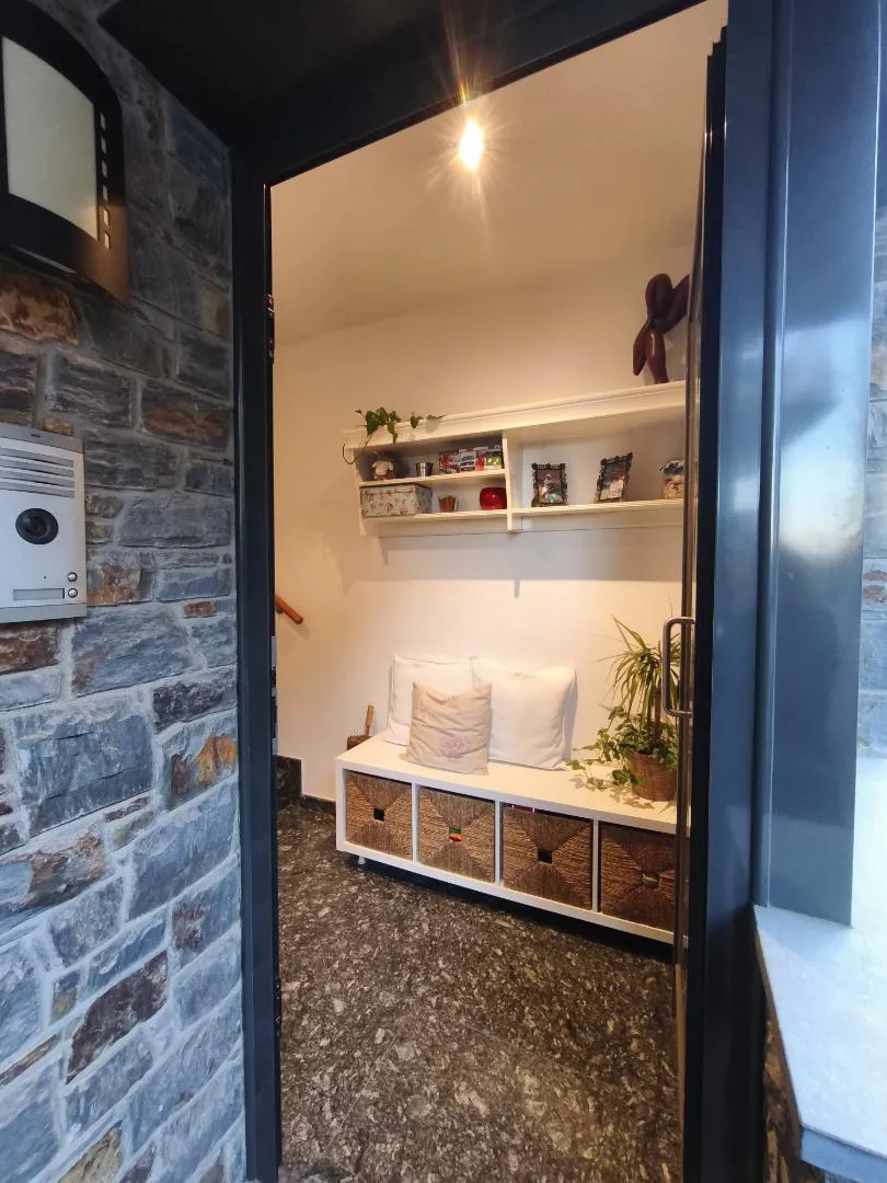 Casa adosada en  Carrer de Rector de Vallfogona 51 - Foto 3