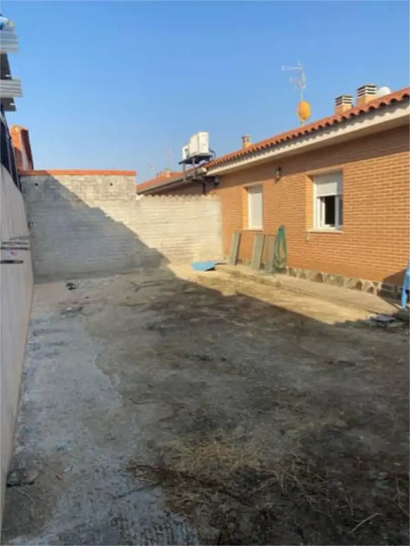 Casa adosada en Pueblo - Foto 2