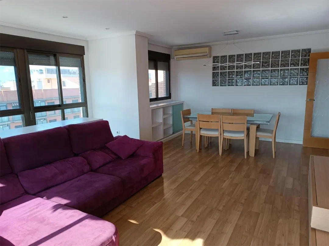 Piso en  Avenida de la Constitució 24 - Foto 2