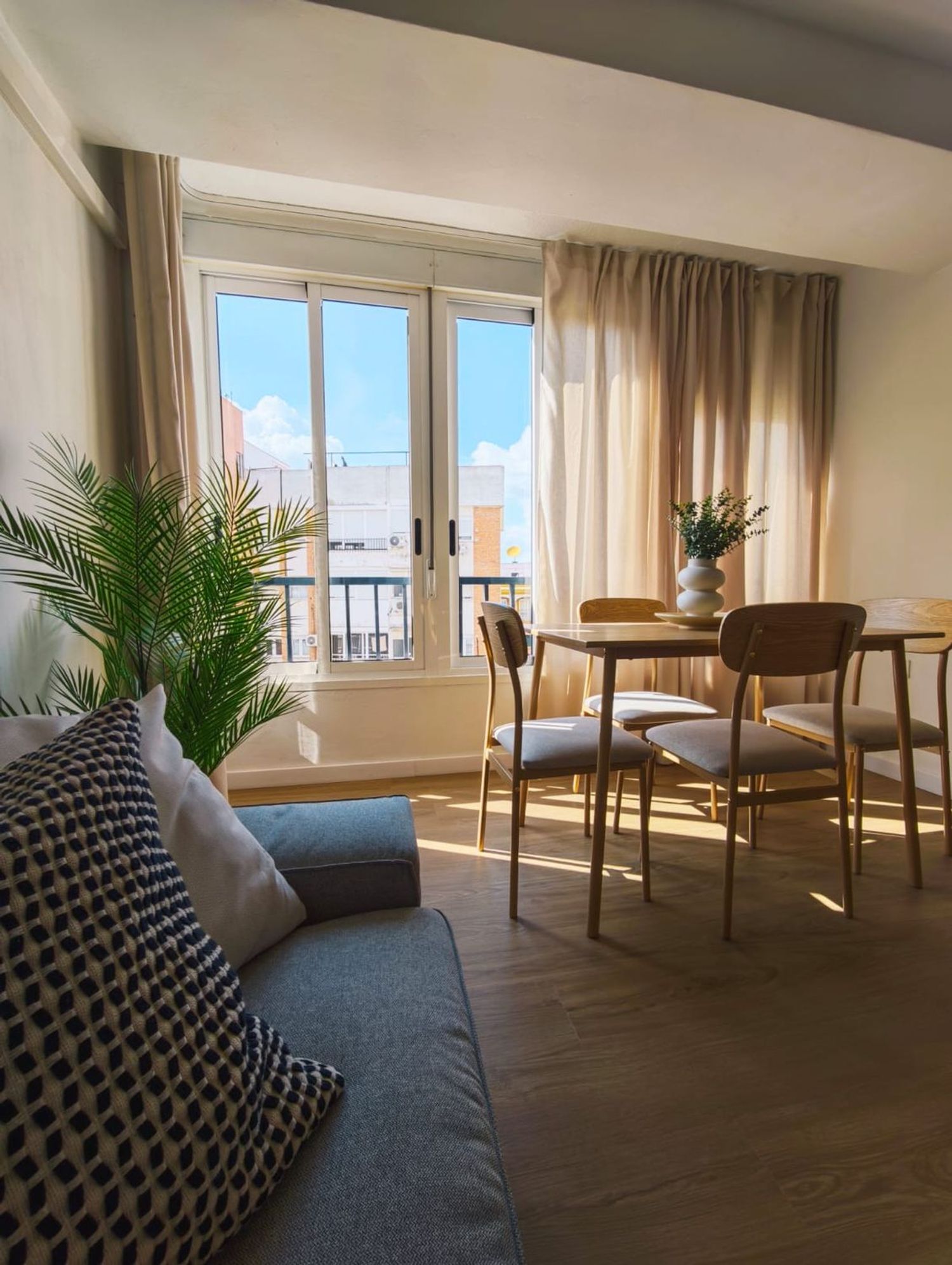 Piso en avenida de Sánchez Pizjuán, 1 - Foto 1