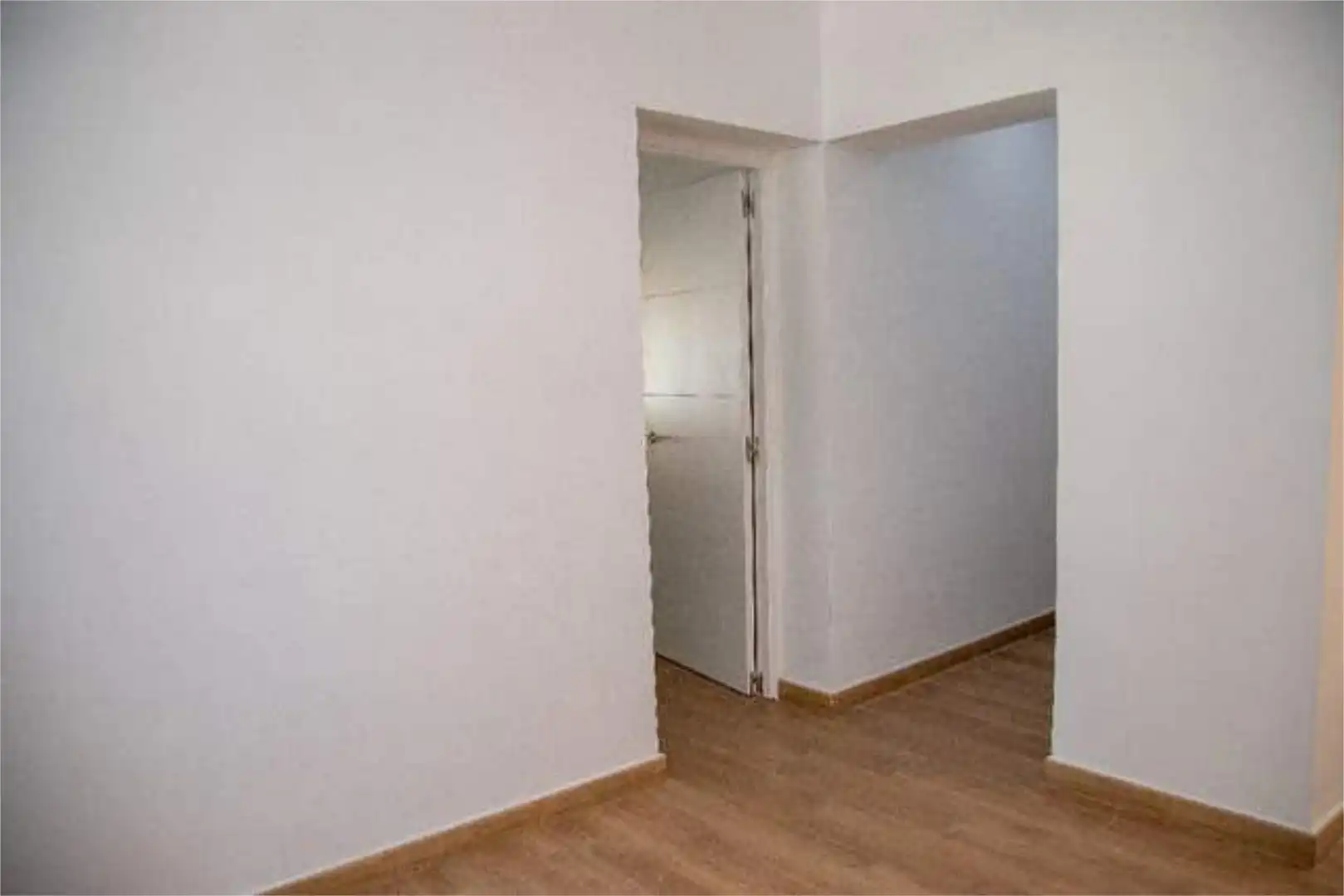 Piso en Zona Hipercor - Foto 5