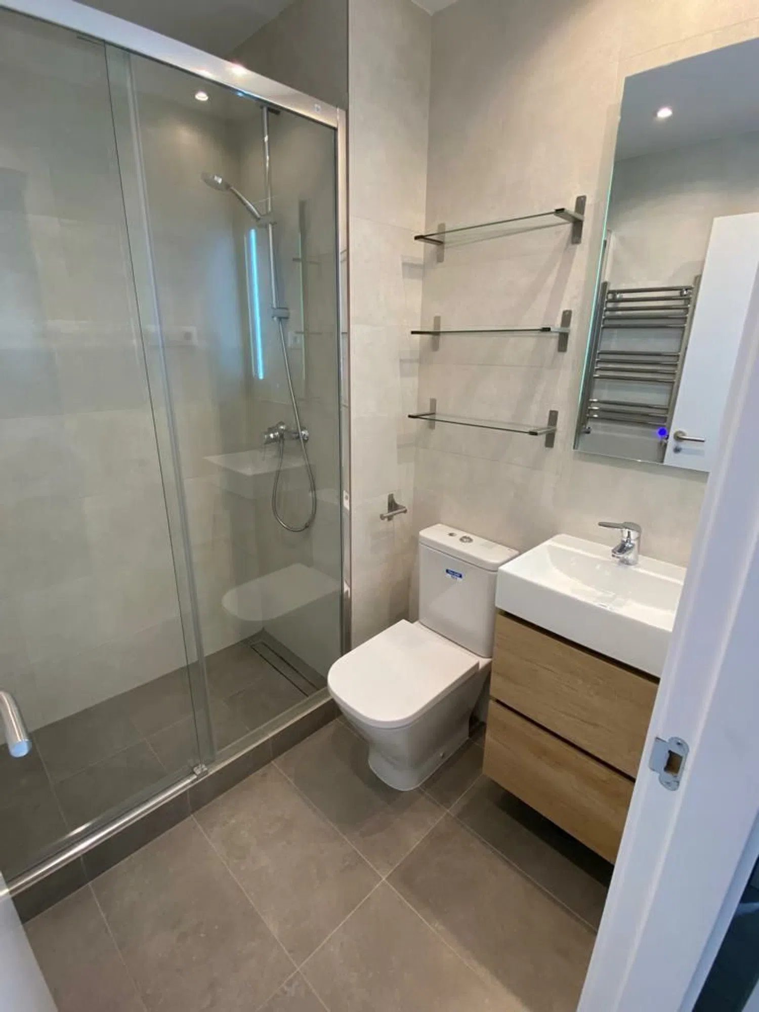 Piso en calle de la Infanta Mercedes, 96 - Foto 9