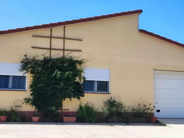 Casa o chalet independiente en Ronda Aragón y Cataluña, 438 - Foto 1