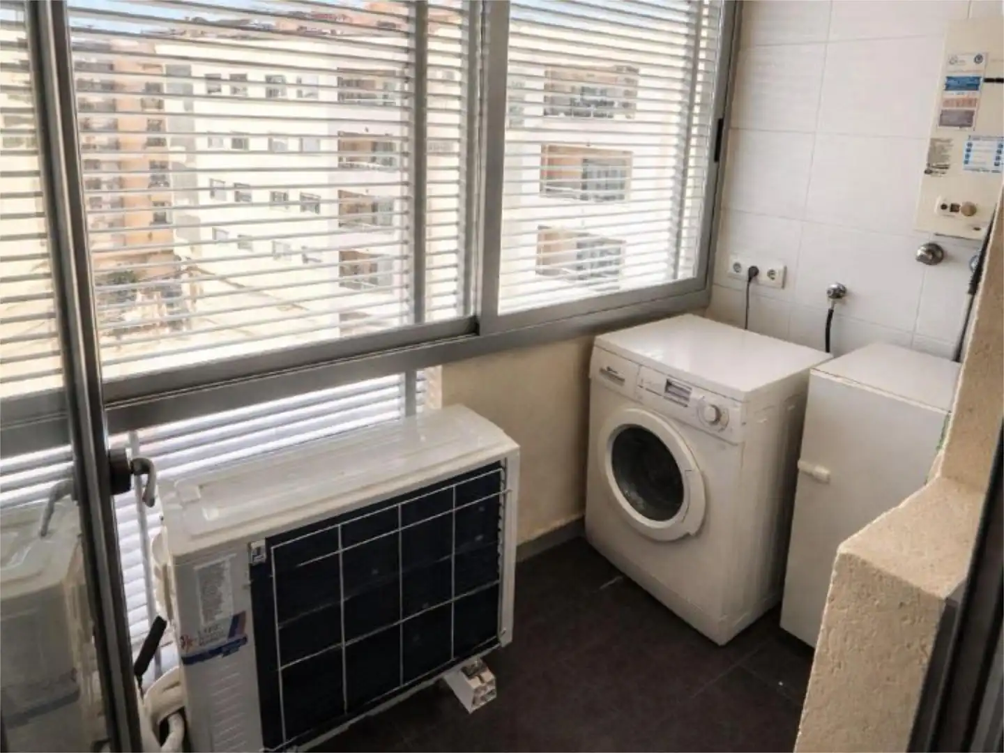 Piso en  Carrer de Pablo Iglesias 113 - Foto 8