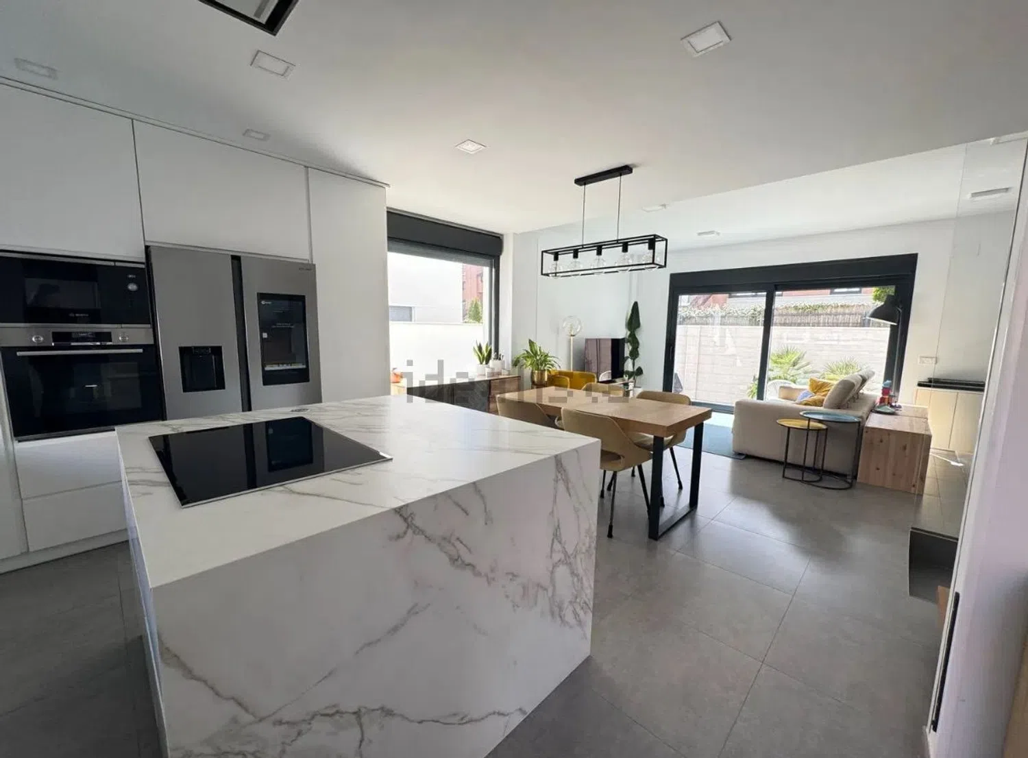 Chalet adosado en Barrio Montecarmelo - Foto 5