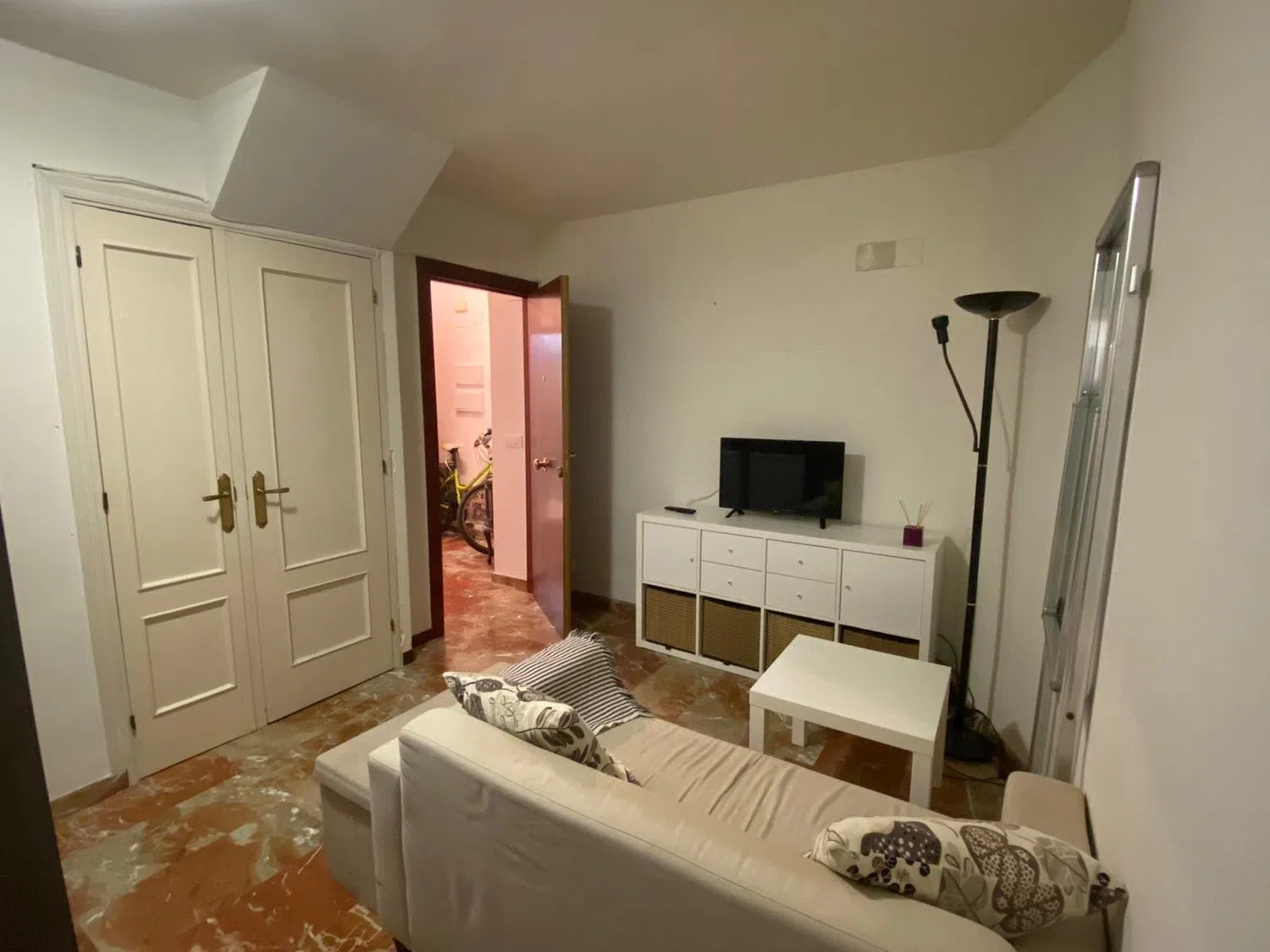 Piso en calle Periodista Ramón Resa, 2 b - Foto 1